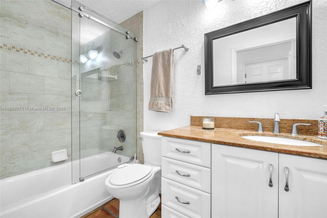 待售: $825,000 (4 贝兹, 2 浴室, 2407 平方英尺)