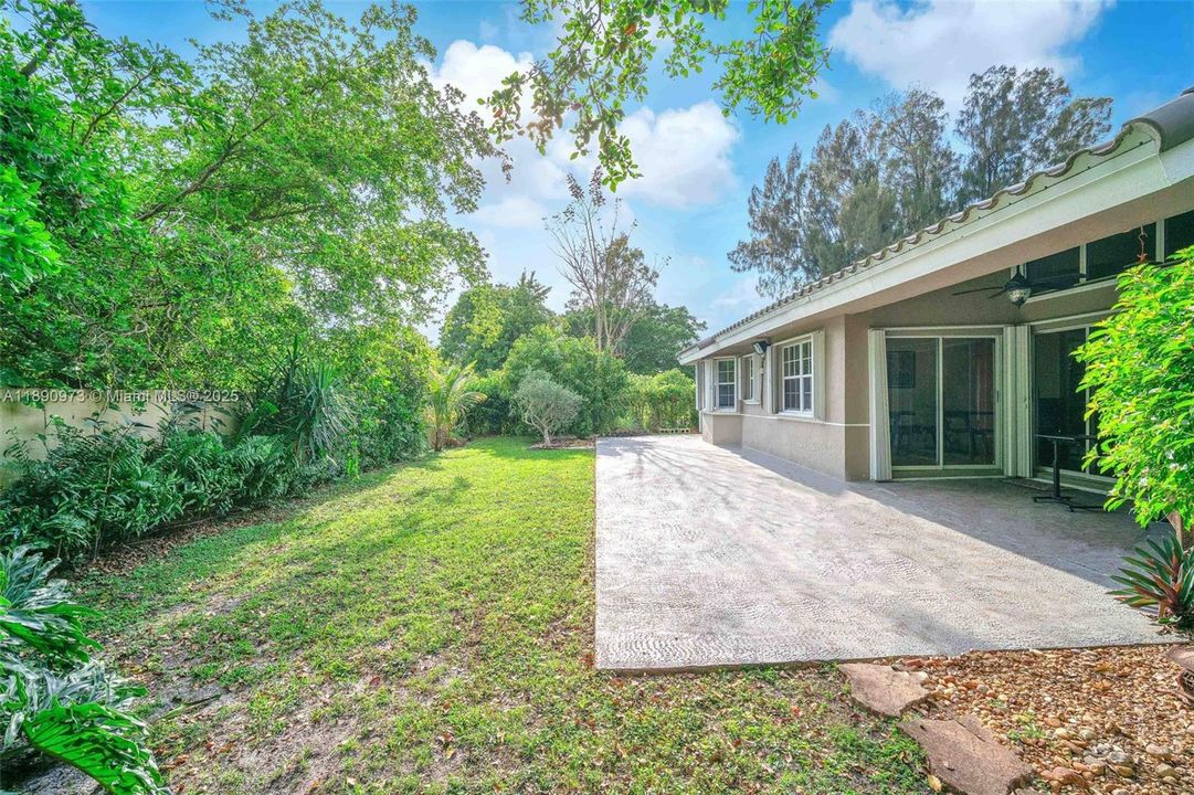 待售: $825,000 (4 贝兹, 2 浴室, 2407 平方英尺)