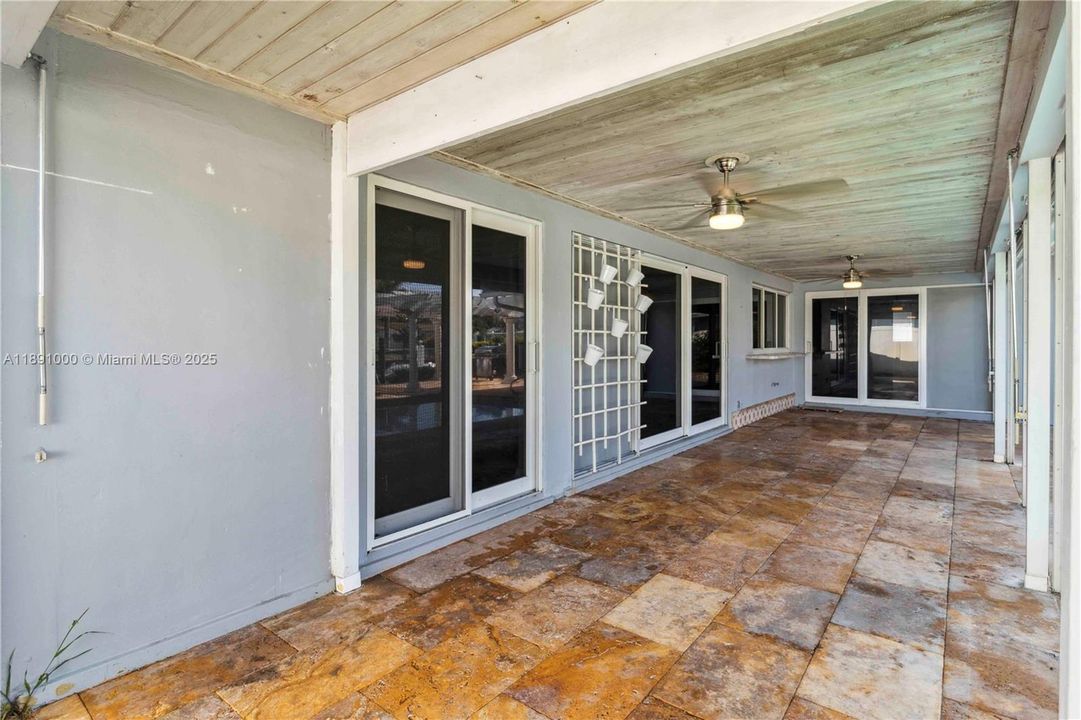 For Rent: $7,490 (3 beds, 2 baths, 1833 Square Feet)