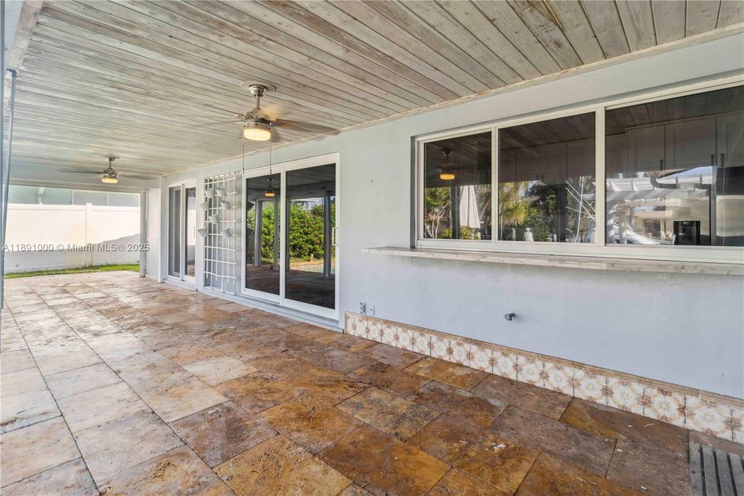 For Rent: $7,490 (3 beds, 2 baths, 1833 Square Feet)