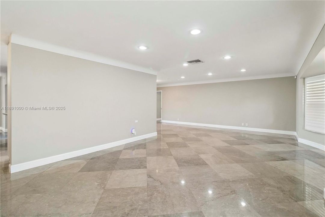 For Rent: $7,490 (3 beds, 2 baths, 1833 Square Feet)