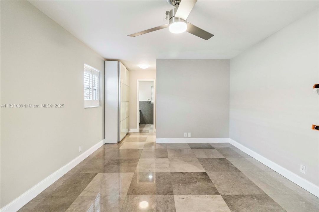 For Rent: $7,490 (3 beds, 2 baths, 1833 Square Feet)