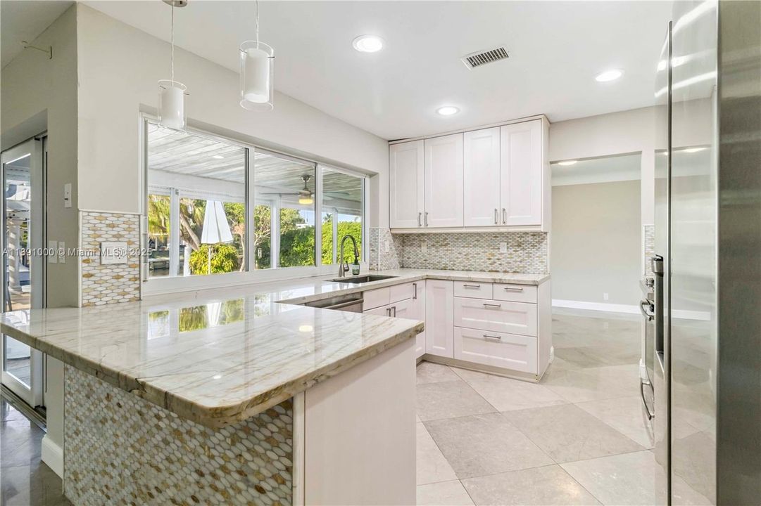 For Rent: $7,490 (3 beds, 2 baths, 1833 Square Feet)