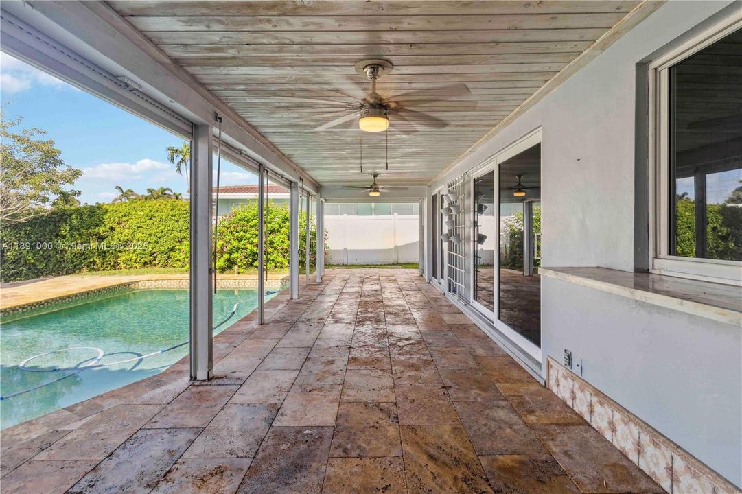 For Rent: $7,490 (3 beds, 2 baths, 1833 Square Feet)