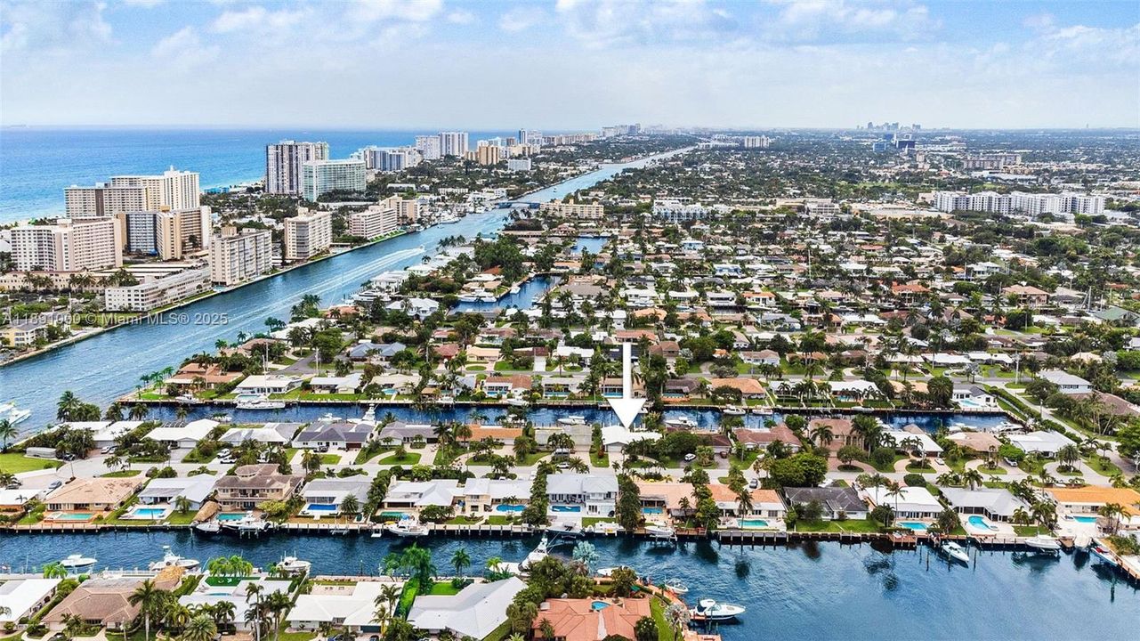 For Rent: $7,490 (3 beds, 2 baths, 1833 Square Feet)