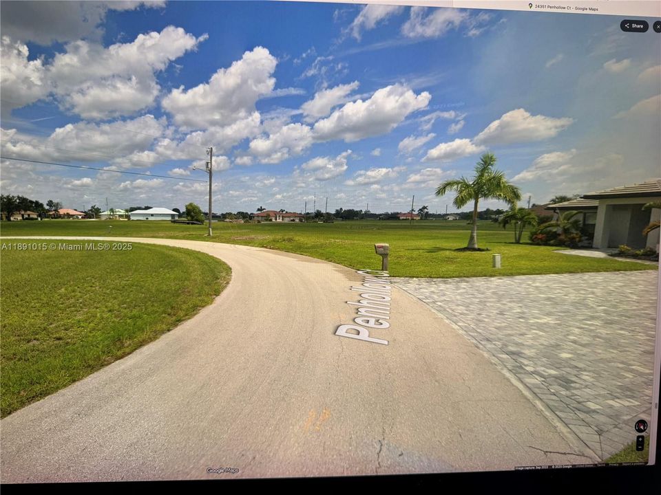 待售: $45,000 (0.25 acres)