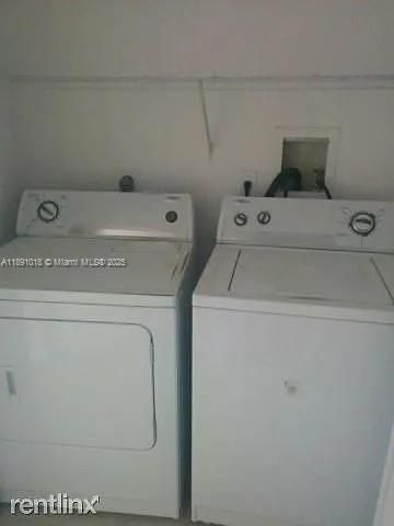 En Venta: $219,000 (2 camas, 2 baños, 916 Pies cuadrados)