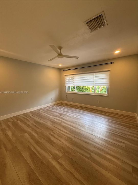 En Renta: $8,500 (4 camas, 3 baños, 2819 Pies cuadrados)