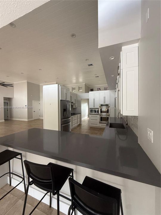 En Renta: $8,500 (4 camas, 3 baños, 2819 Pies cuadrados)