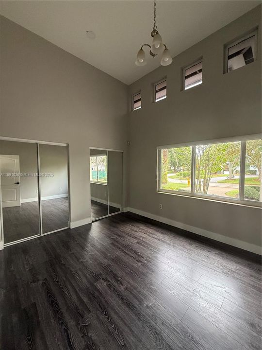 En Renta: $8,500 (4 camas, 3 baños, 2819 Pies cuadrados)