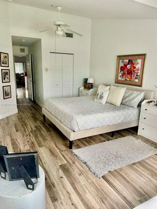 最近售出: $399,900 (3 贝兹, 3 浴室, 1407 平方英尺)