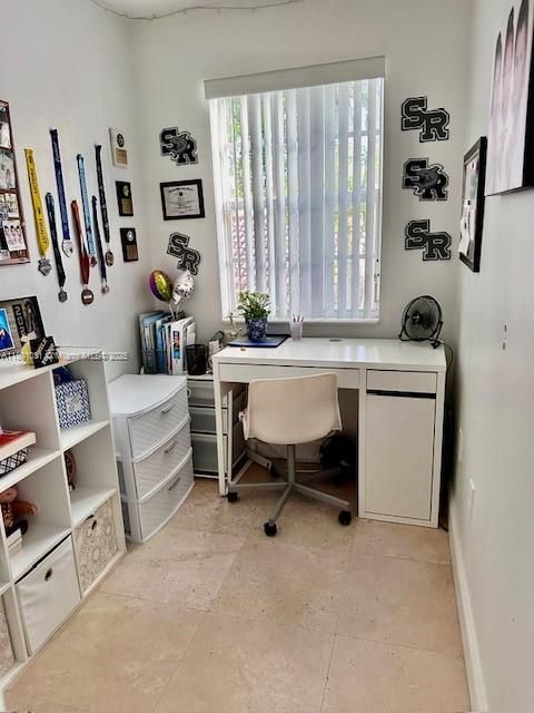 最近售出: $399,900 (3 贝兹, 3 浴室, 1407 平方英尺)