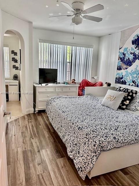 最近售出: $399,900 (3 贝兹, 3 浴室, 1407 平方英尺)