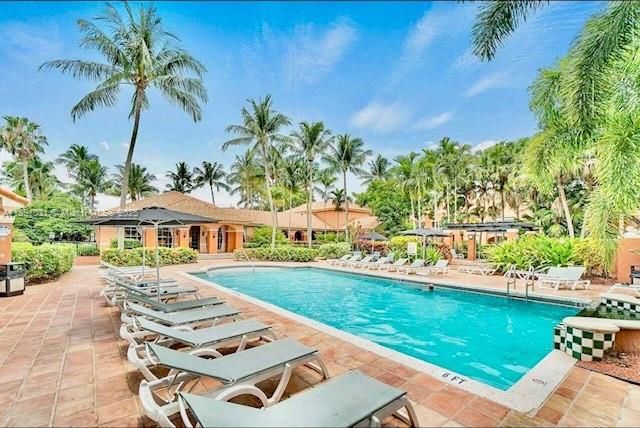 最近售出: $399,900 (3 贝兹, 3 浴室, 1407 平方英尺)