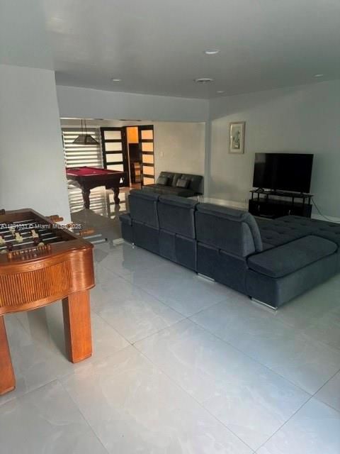 For Rent: $6,875 (3 beds, 2 baths, 2151 Square Feet)