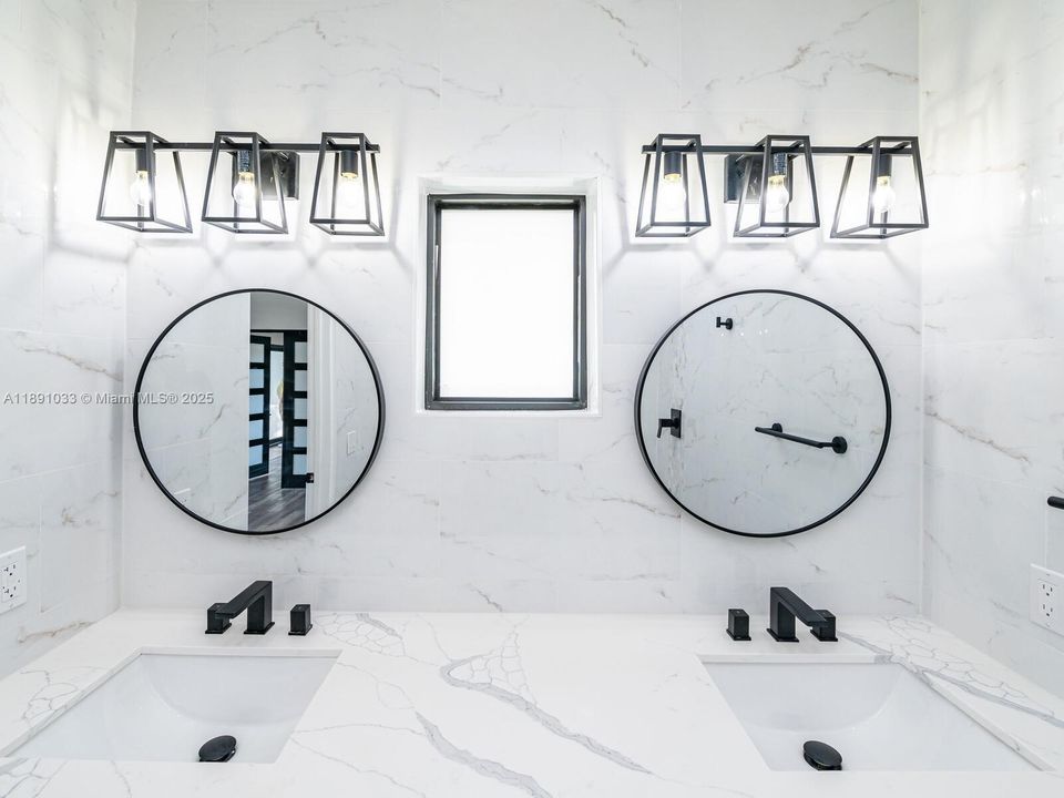 For Rent: $6,875 (3 beds, 2 baths, 2151 Square Feet)