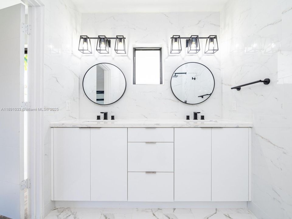 For Rent: $6,875 (3 beds, 2 baths, 2151 Square Feet)