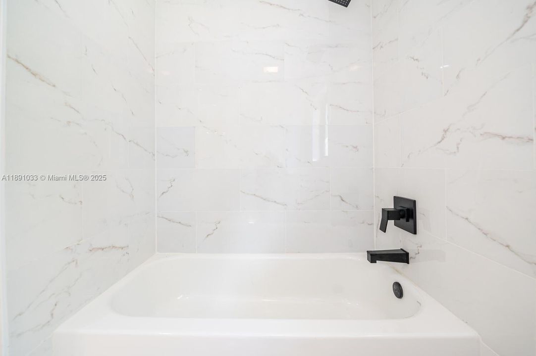 For Rent: $6,875 (3 beds, 2 baths, 2151 Square Feet)