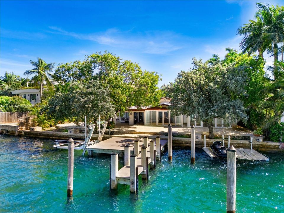 For Sale: $17,950,000 (5 beds, 5 baths, 4837 Square Feet)