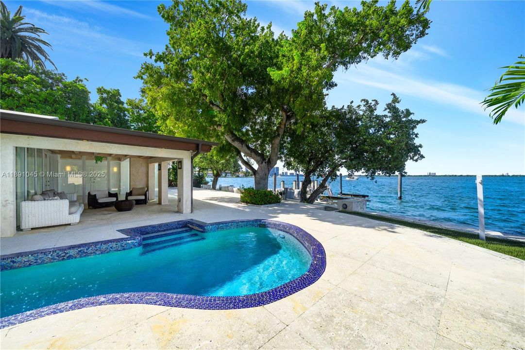 For Sale: $17,950,000 (5 beds, 5 baths, 4837 Square Feet)