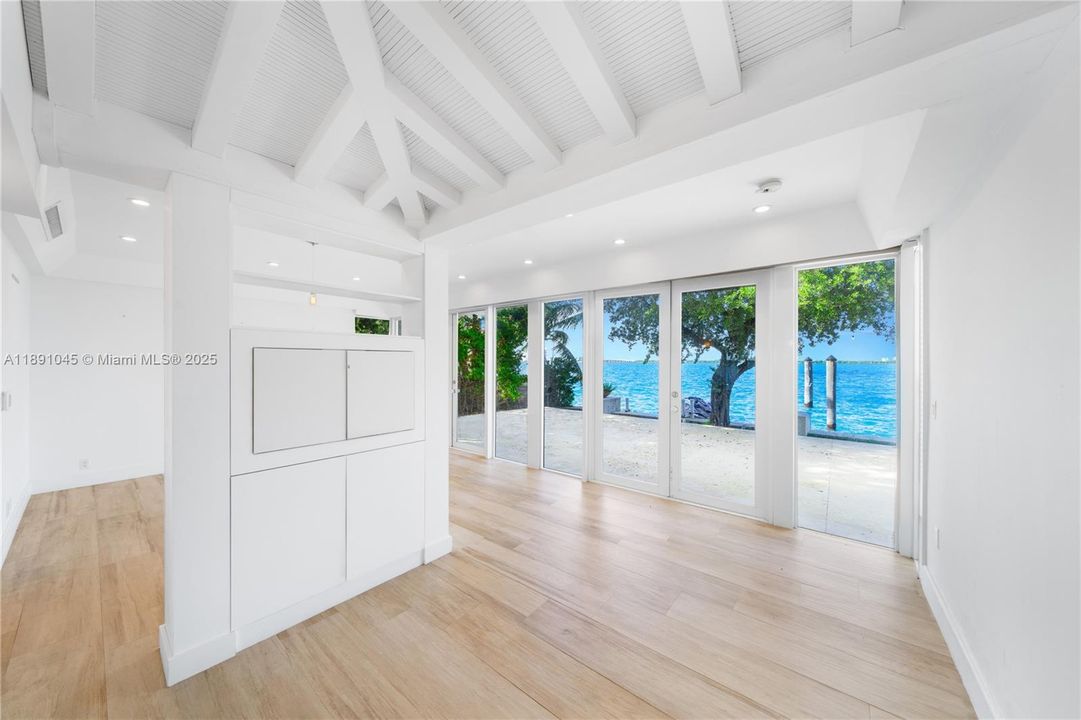 For Sale: $17,950,000 (5 beds, 5 baths, 4837 Square Feet)