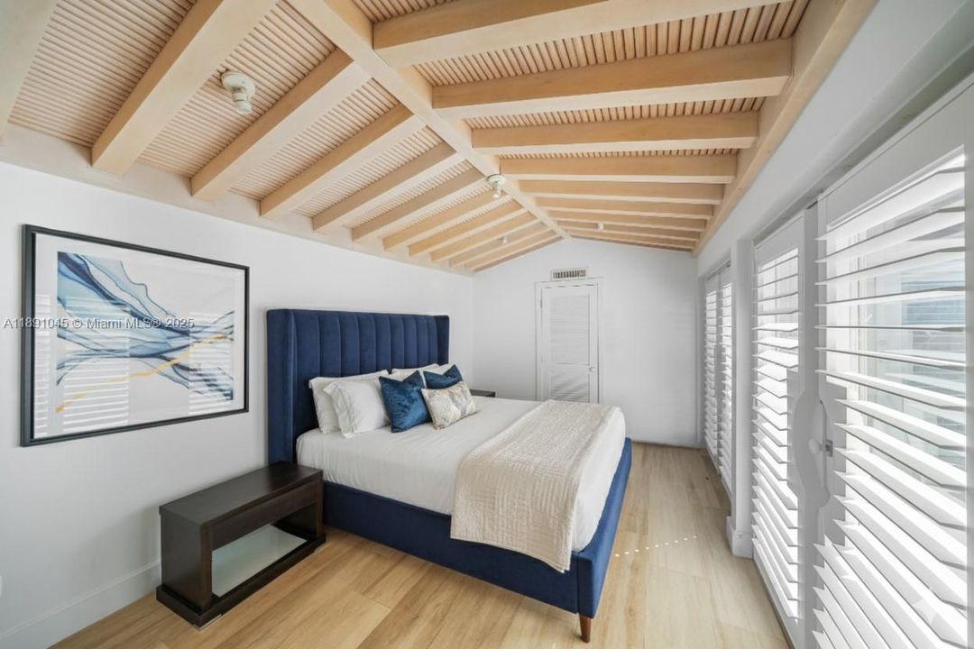 For Sale: $17,950,000 (5 beds, 5 baths, 4837 Square Feet)