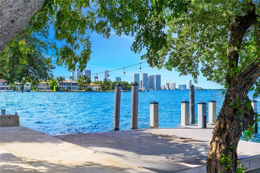 For Sale: $17,950,000 (5 beds, 5 baths, 4837 Square Feet)