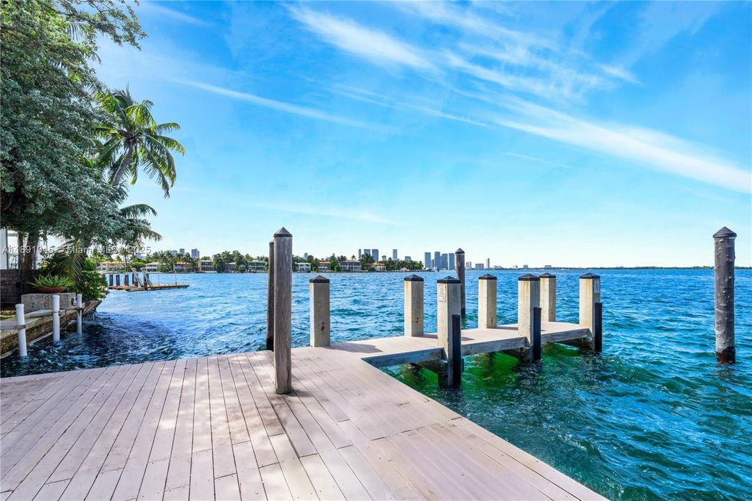 For Sale: $17,950,000 (5 beds, 5 baths, 4837 Square Feet)