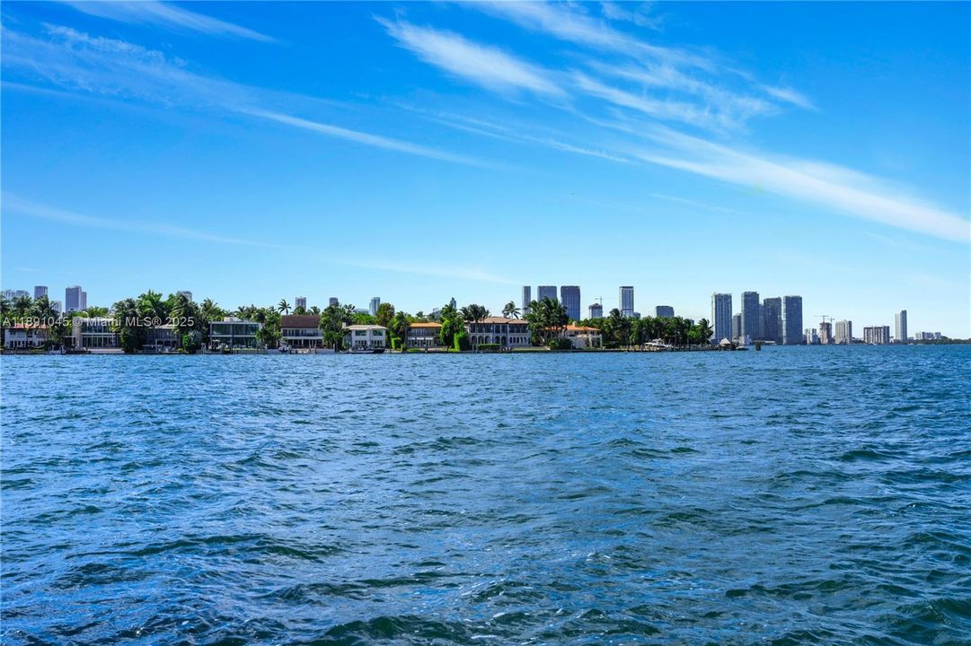 For Sale: $17,950,000 (5 beds, 5 baths, 4837 Square Feet)