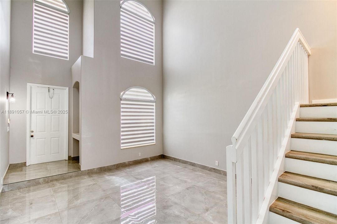 For Rent: $5,000 (4 beds, 2 baths, 2162 Square Feet)