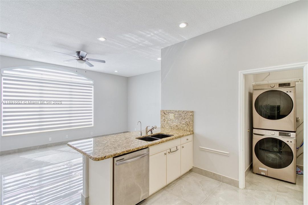 For Rent: $5,000 (4 beds, 2 baths, 2162 Square Feet)