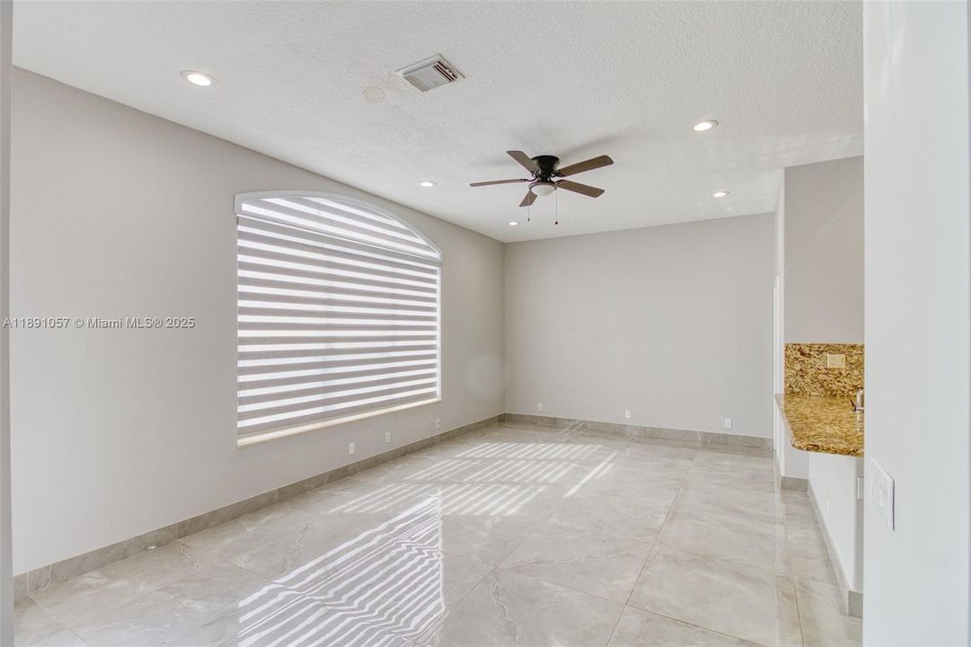 For Rent: $5,000 (4 beds, 2 baths, 2162 Square Feet)