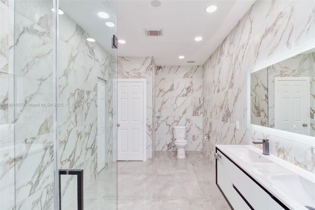 For Rent: $5,000 (4 beds, 2 baths, 2162 Square Feet)