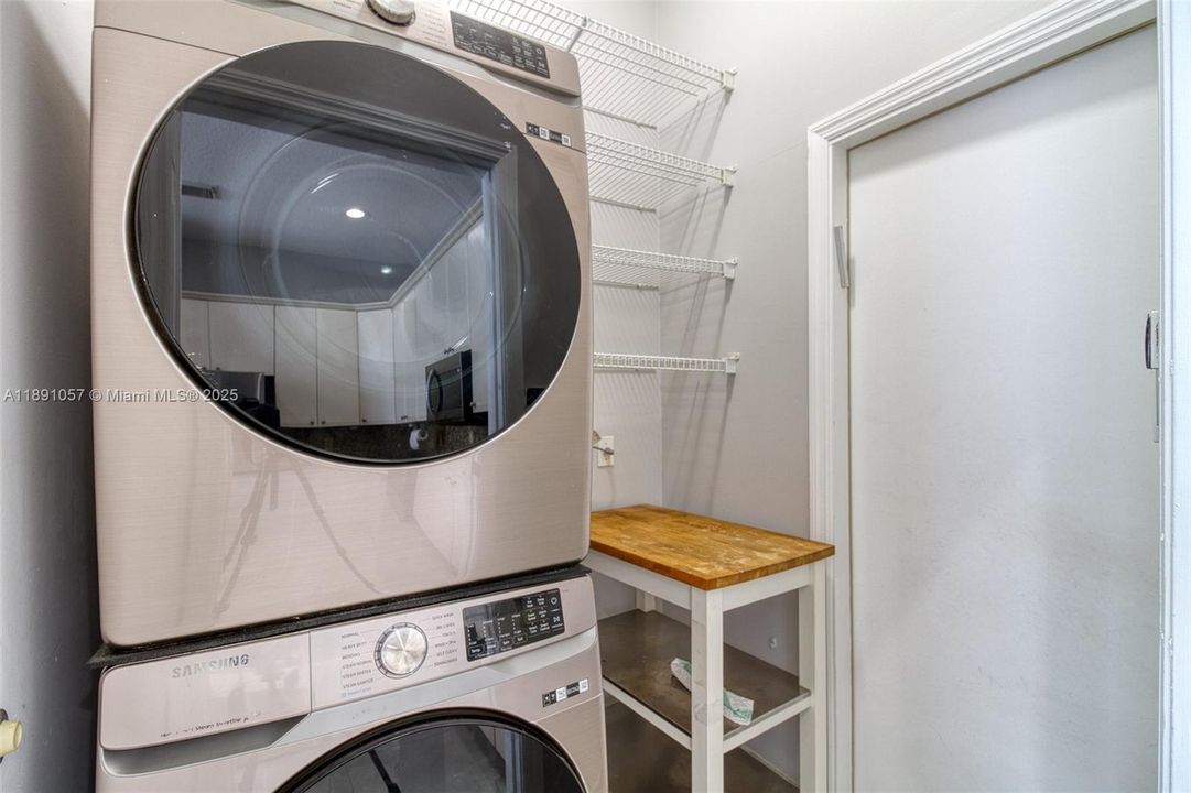 For Rent: $5,000 (4 beds, 2 baths, 2162 Square Feet)