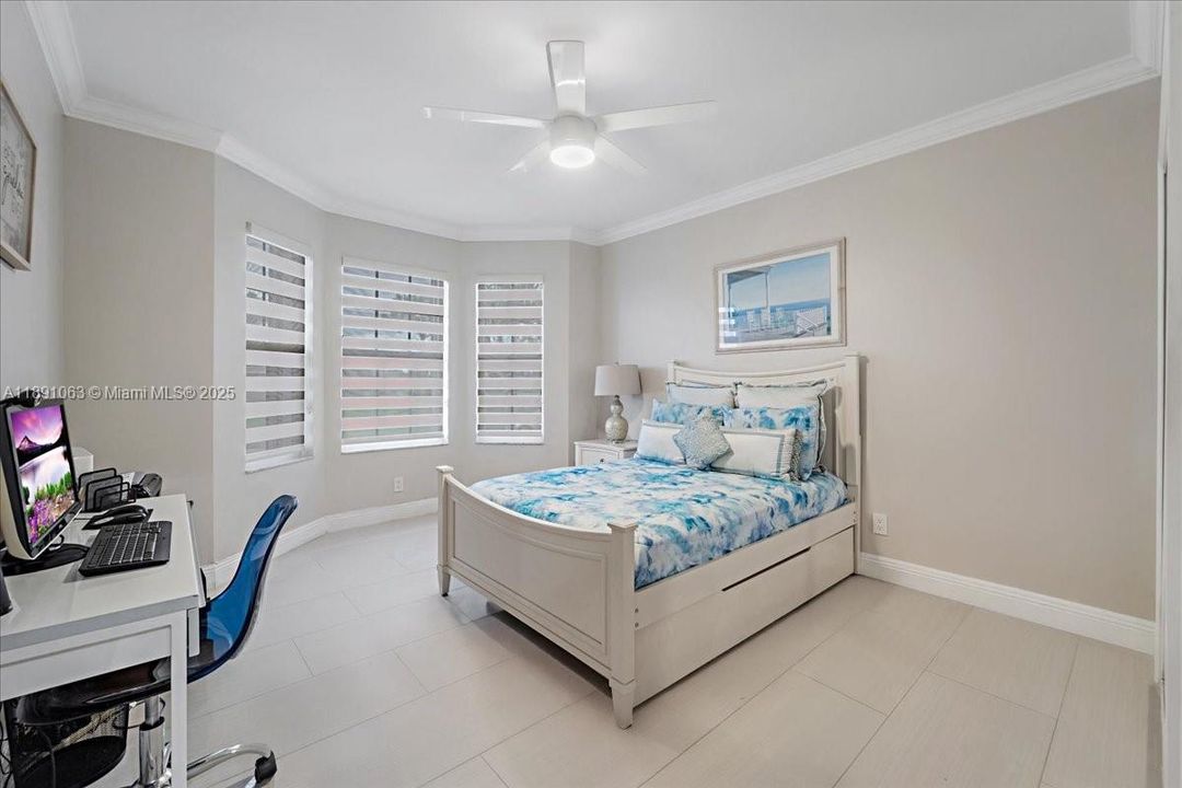 For Sale: $1,199,000 (3 beds, 3 baths, 0 Square Feet)