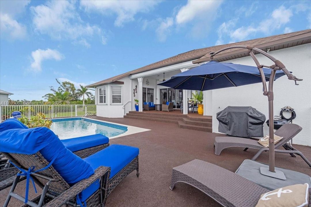 For Sale: $1,199,000 (3 beds, 3 baths, 0 Square Feet)