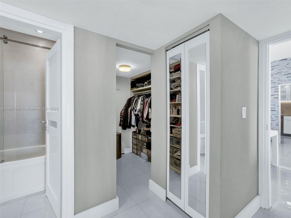 待售: $689,989 (2 贝兹, 2 浴室, 1357 平方英尺)