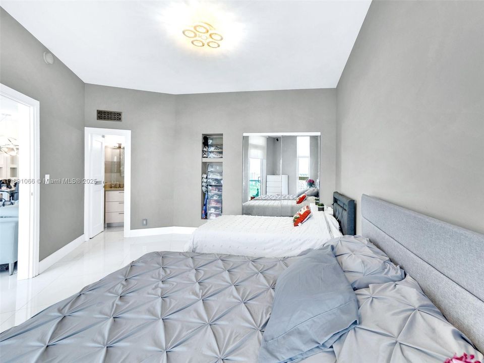 待售: $689,989 (2 贝兹, 2 浴室, 1357 平方英尺)