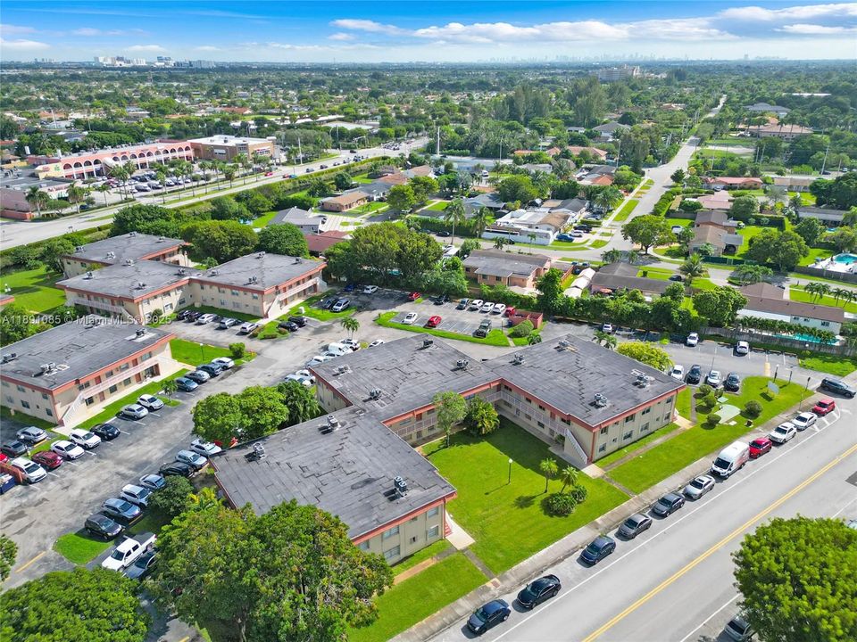 Под контрактом: $299,000 (3 спален, 1 ванн, 952 Квадратных фут)