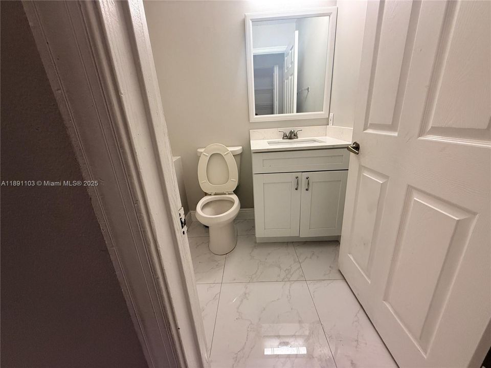 Active With Contract: $3,600 (3 beds, 2 baths, 1623 Square Feet)