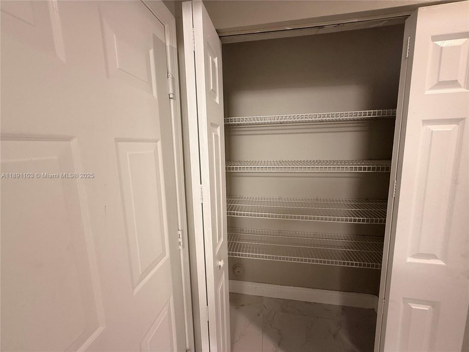 Active With Contract: $3,600 (3 beds, 2 baths, 1623 Square Feet)