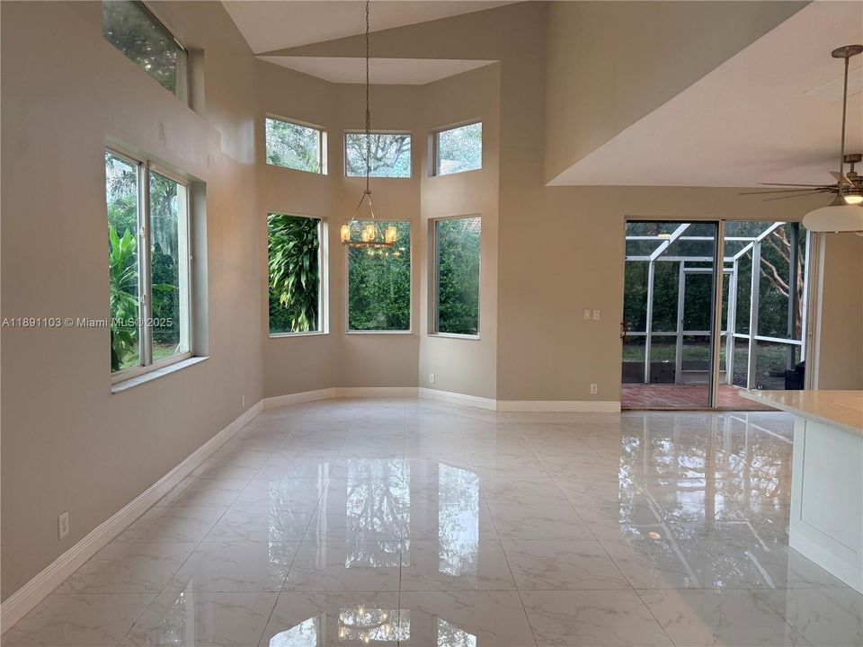 Active With Contract: $3,600 (3 beds, 2 baths, 1623 Square Feet)