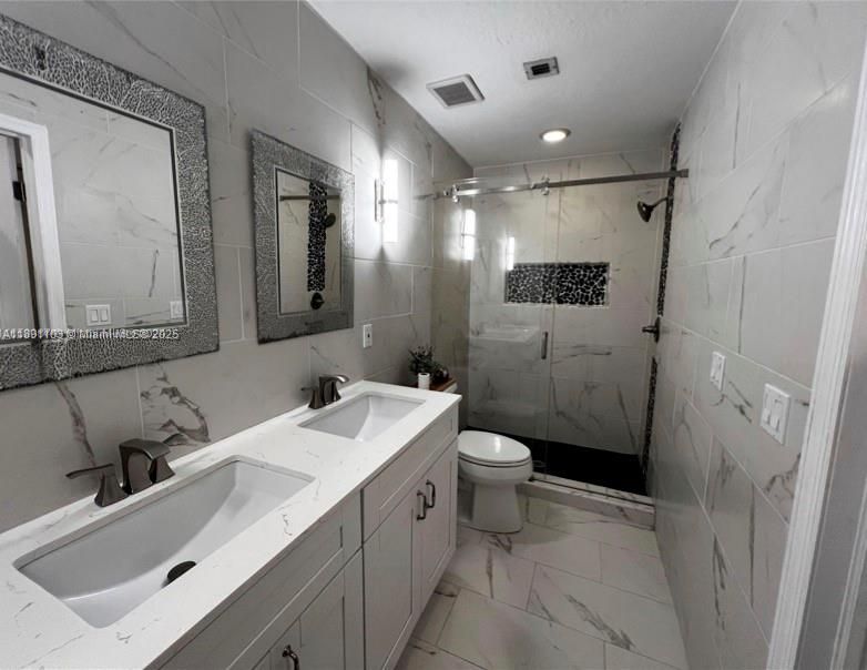 Active With Contract: $3,600 (3 beds, 2 baths, 1623 Square Feet)