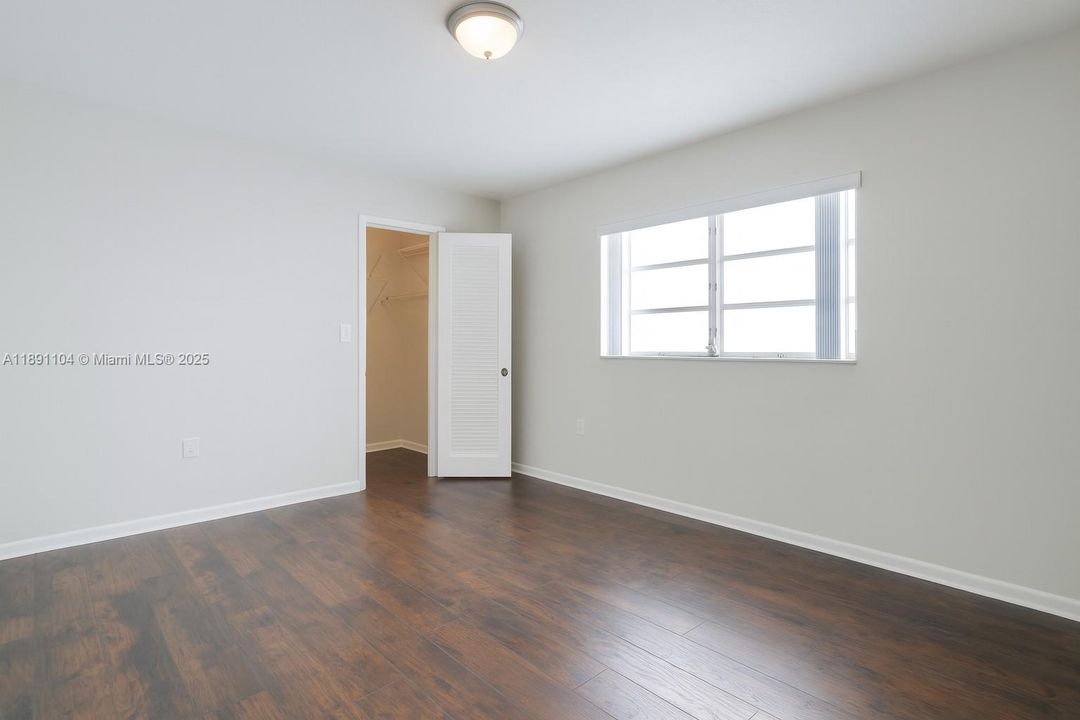 待售: $379,000 (1 贝兹, 1 浴室, 780 平方英尺)