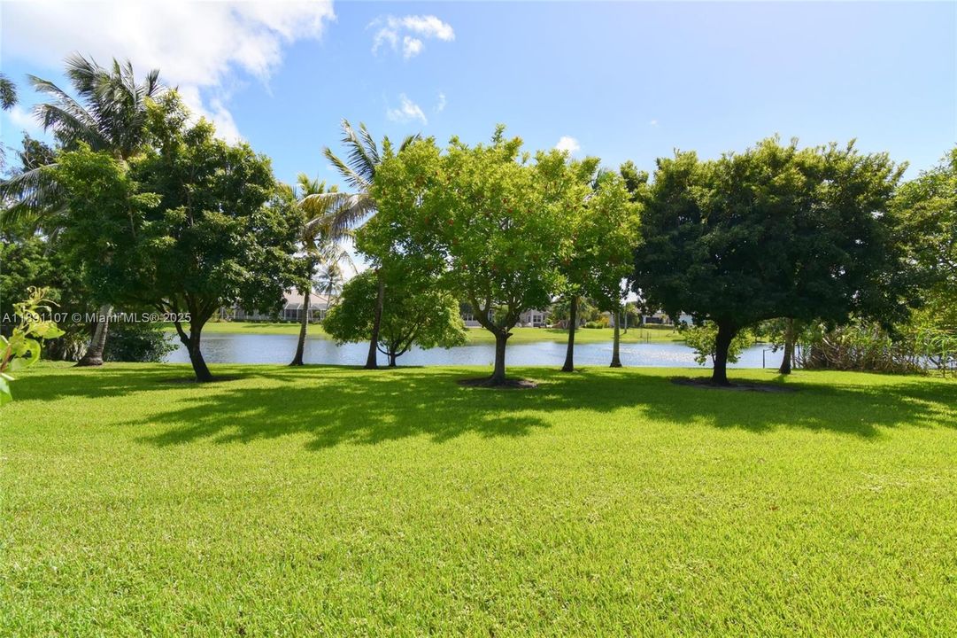 For Sale: $1,585,000 (4 beds, 3 baths, 3058 Square Feet)