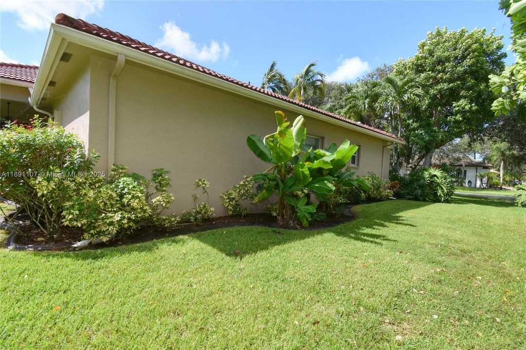 For Sale: $1,585,000 (4 beds, 3 baths, 3058 Square Feet)