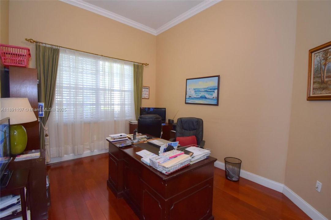 For Sale: $1,585,000 (4 beds, 3 baths, 3058 Square Feet)