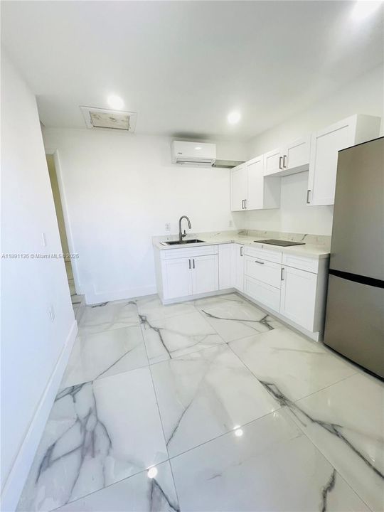 最近租的: $1,600 (1 贝兹, 1 浴室, 1334 平方英尺)