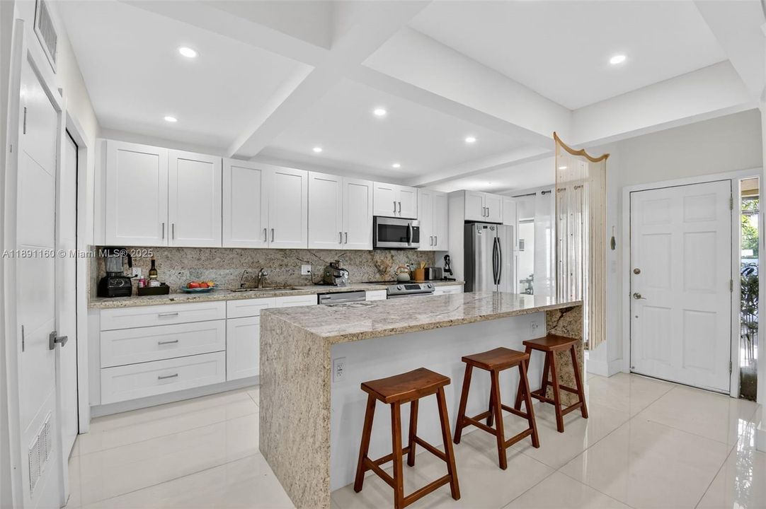 For Sale: $499,000 (3 beds, 2 baths, 1688 Square Feet)