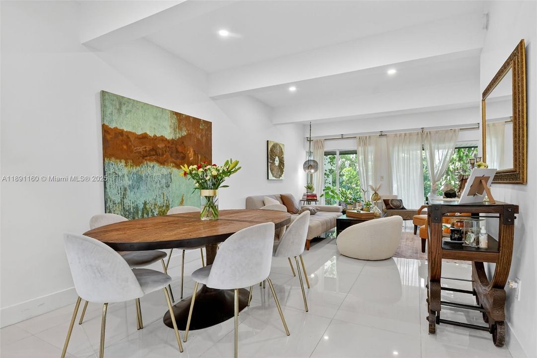 For Sale: $499,000 (3 beds, 2 baths, 1688 Square Feet)